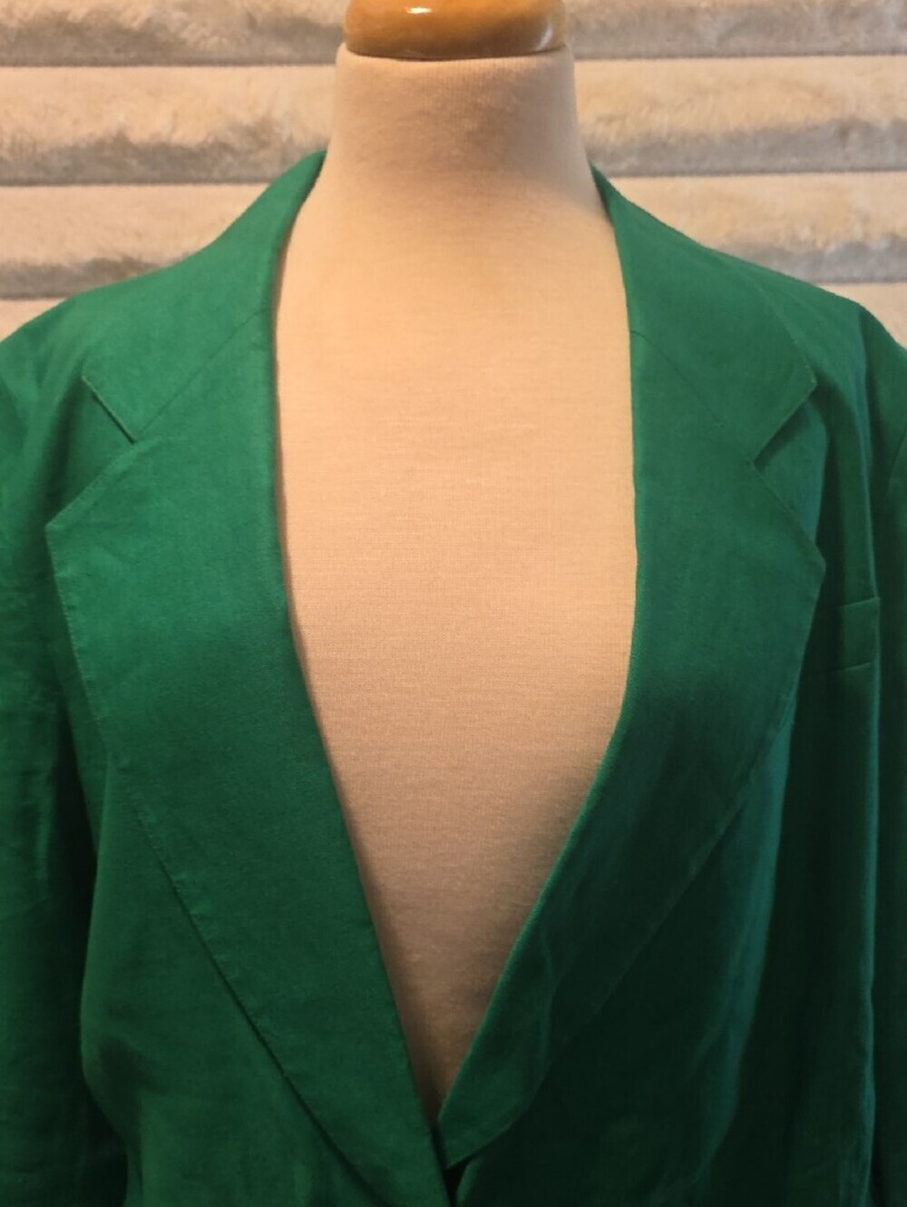 Louis Feraud Vibrant Green Single-Button Blazer - Picture 3 of 13
